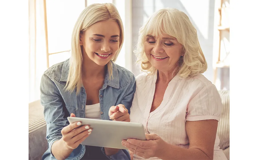 Investing in Digital Technology to Better Support Employees in Their Professional Practices