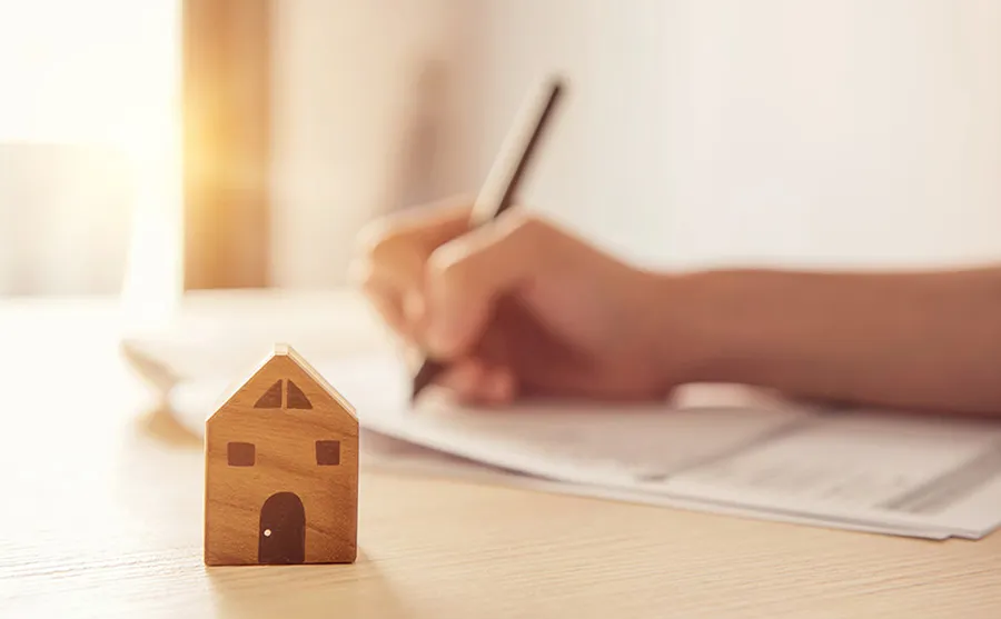 IPERIA Invests in Research on Domestic Work in Val-de-Loire Through a Three-Year Partnership Agreement