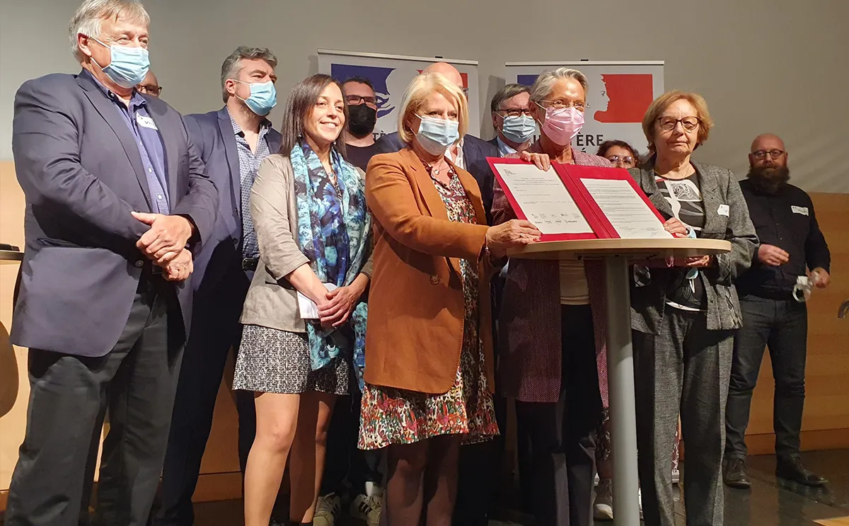 Signing of the EDEC Agreement for Senior Care and Autonomy Occupations