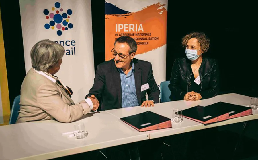 Agreement between IPERIA, France Travail and FEPEM in Nouvelle Aquitaine